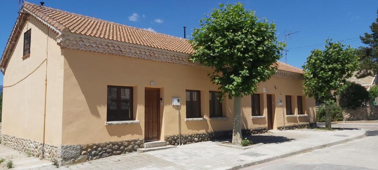 Casitas Pinilla Del Valle Exterior foto